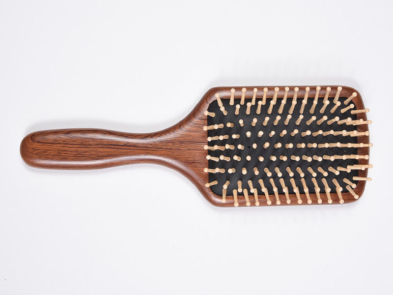Ympäristöystävällinen Bamboo Paddle Cushion -hiusharja